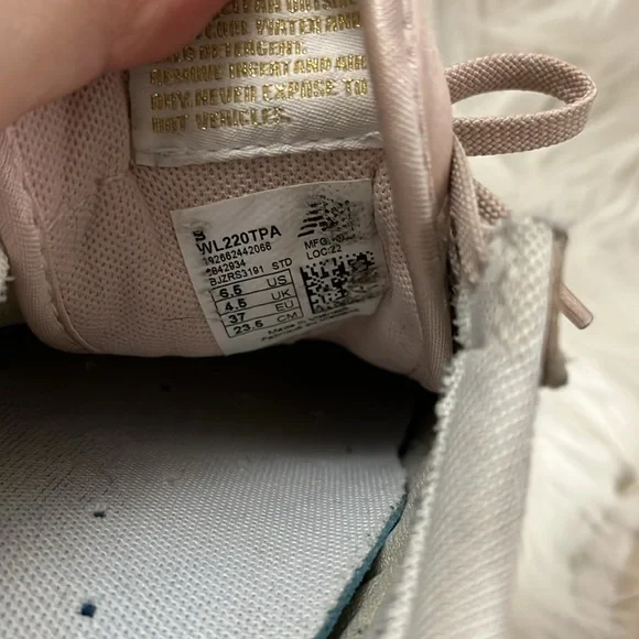 New Balance Sneakers - Picture 7 of 8